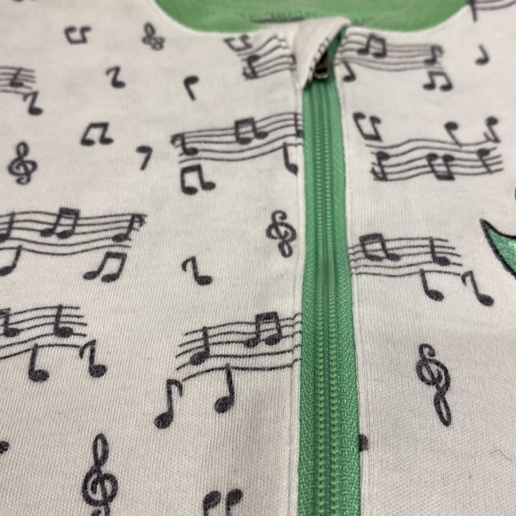 Baby Musical Sleeper - Picture 2 of 2